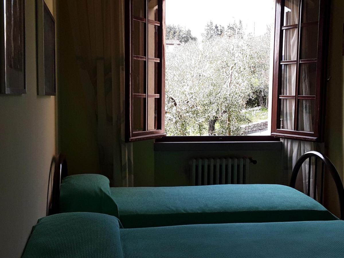 Bed and Breakfast La Collina Degli Olivi Карминьяно Экстерьер фото